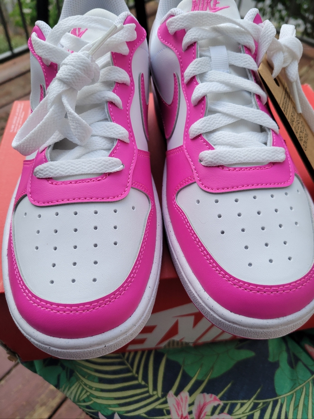 Nike Court Borough NWT - Picture 2 of 10